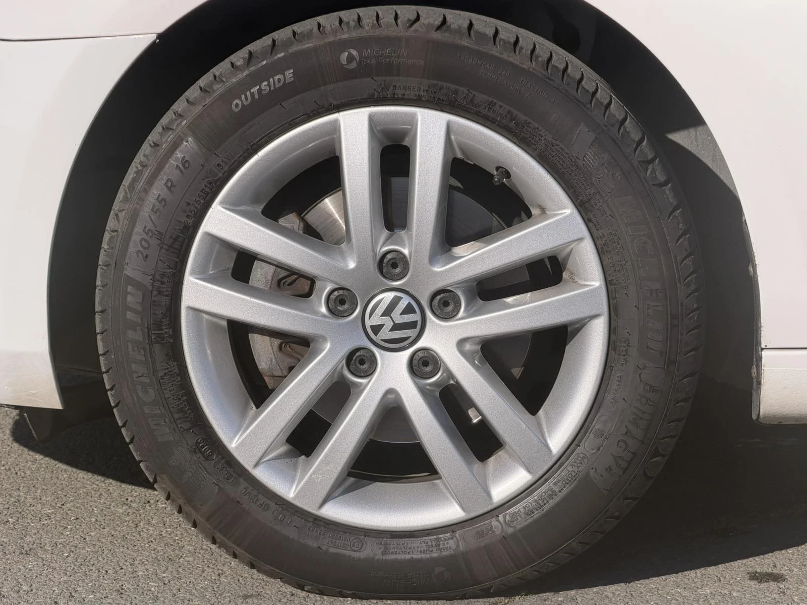 VW Golf 2.0 TDi, снимка 12 - Автомобили и джипове - 54755861