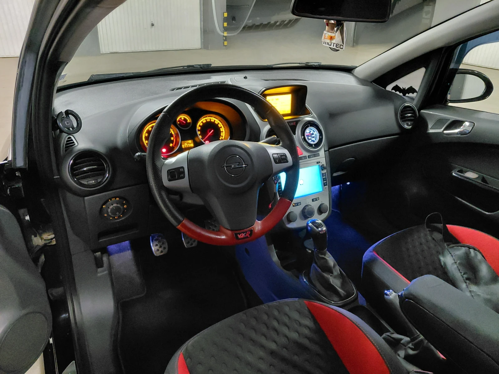 Opel Corsa GSI/VXR, снимка 12 - Автомобили и джипове - 54900960