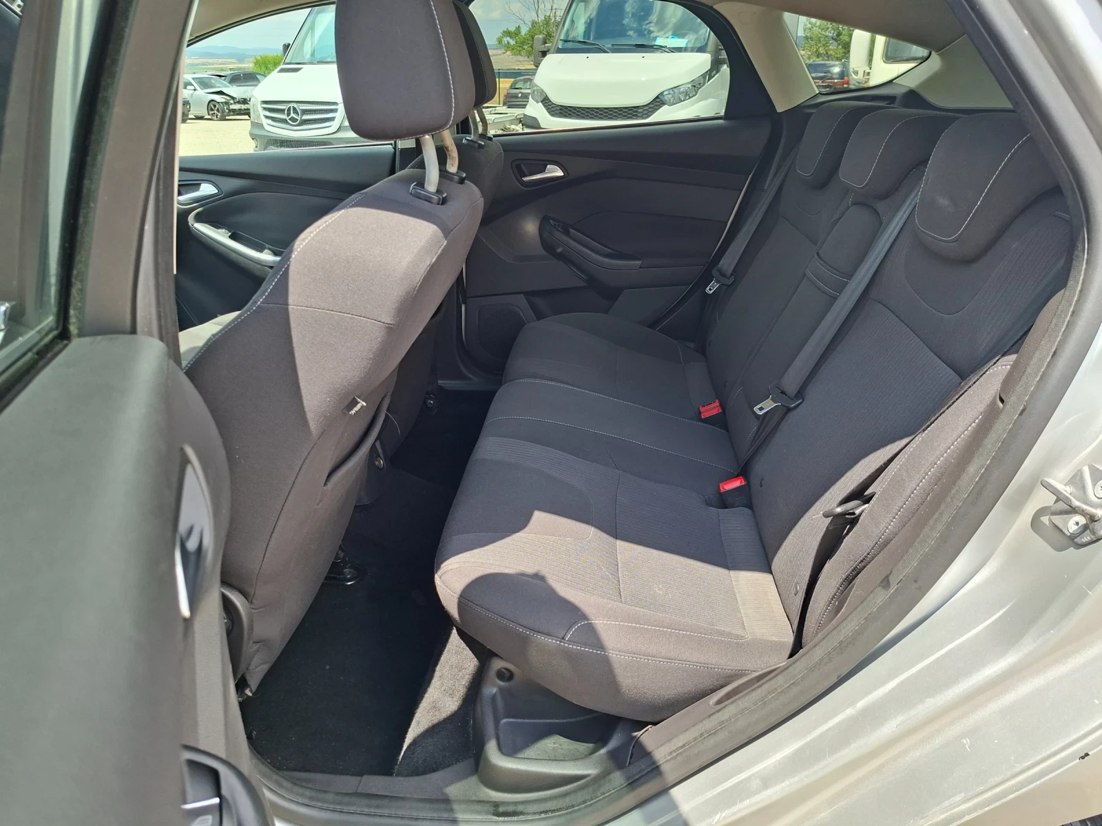 Ford Focus 1, 6 tdci, снимка 11 - Автомобили и джипове - 55154356