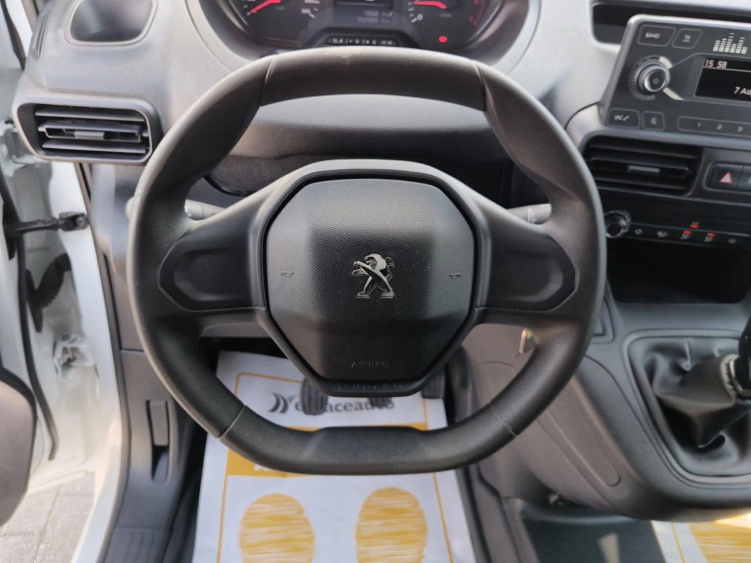 Peugeot Partner 1.5HDI/102к.с., снимка 10 - Автомобили и джипове - 55609971