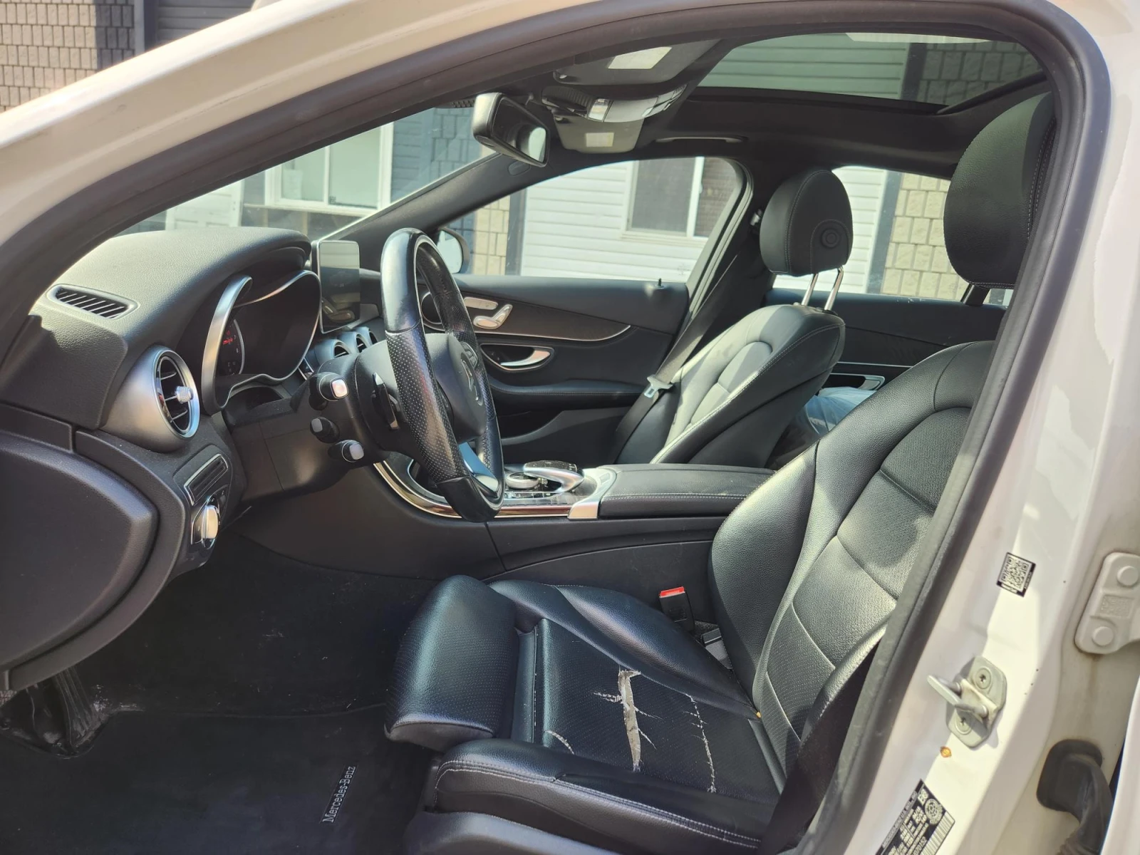 Mercedes-Benz C 300 * CARFAX * ЦЕНА ДО БГ, снимка 8 - Автомобили и джипове - 55877047