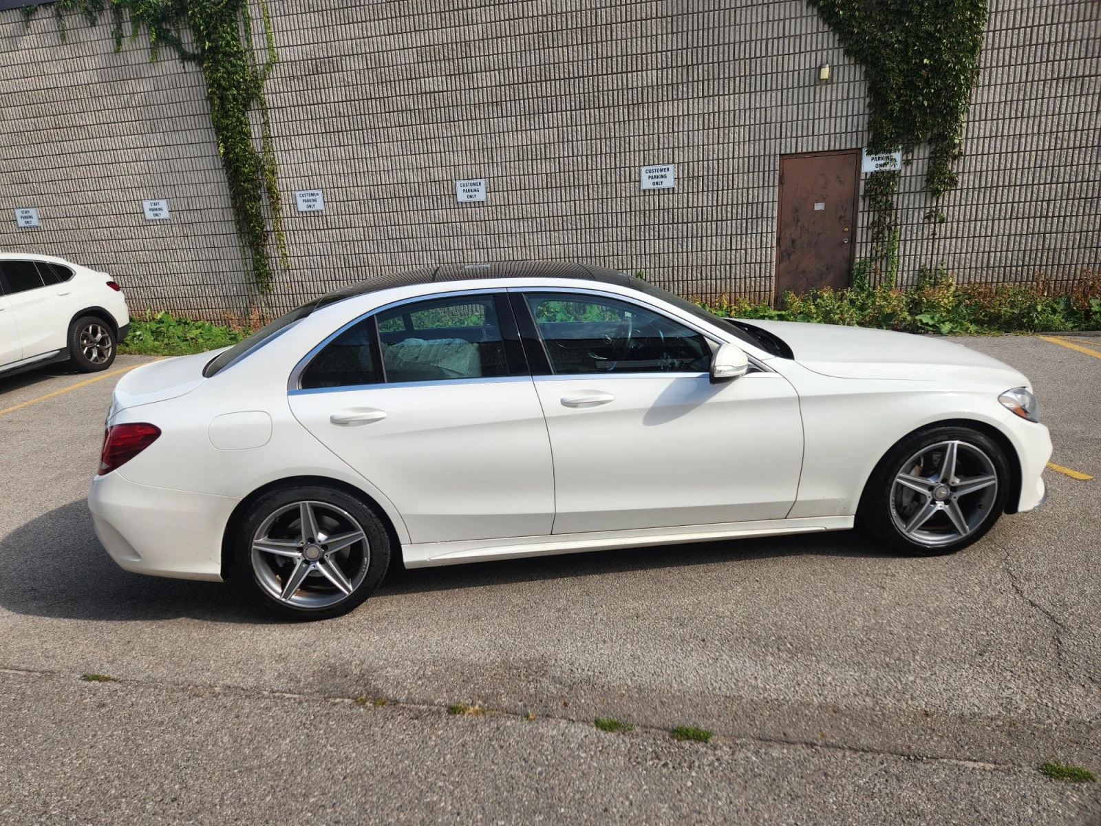 Mercedes-Benz C 300 * CARFAX * ЦЕНА ДО БГ, снимка 3 - Автомобили и джипове - 55877047