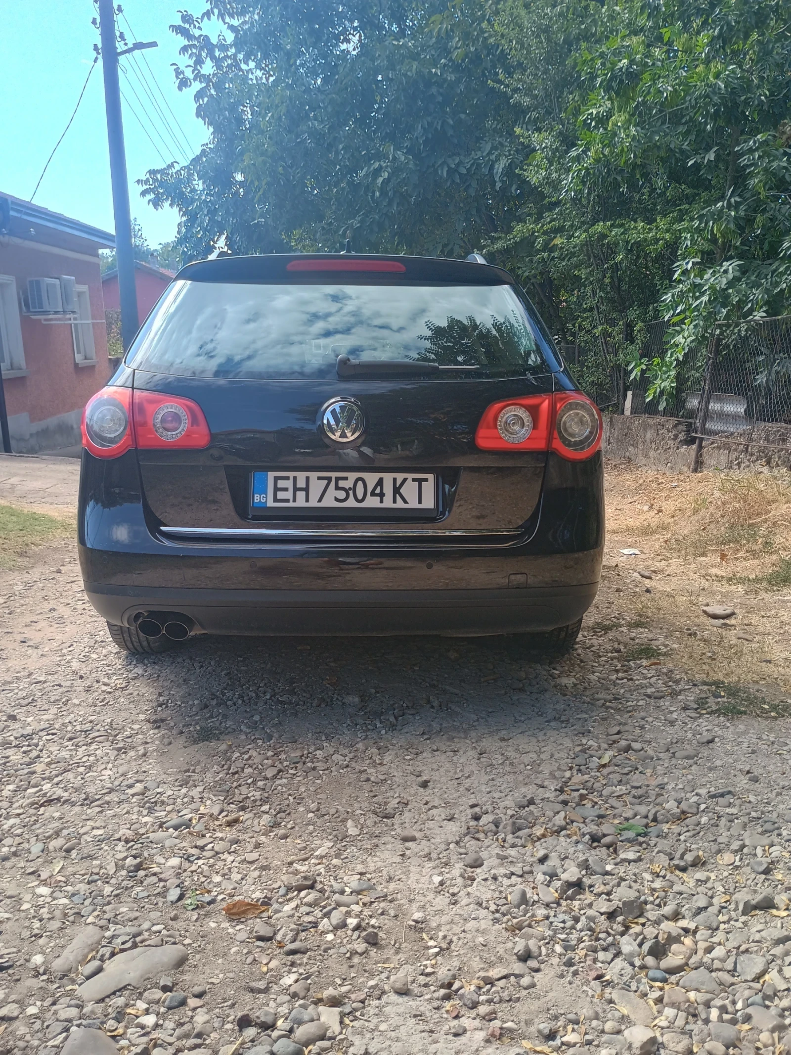 VW Passat Комби, снимка 4 - Автомобили и джипове - 56126727