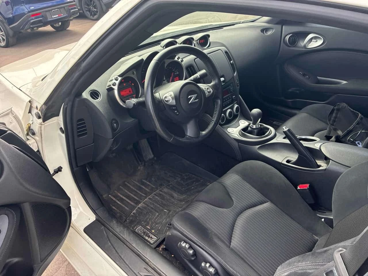 Nissan 370Z * 2dr Cpe * CARFAX * , снимка 5 - Автомобили и джипове - 56280550