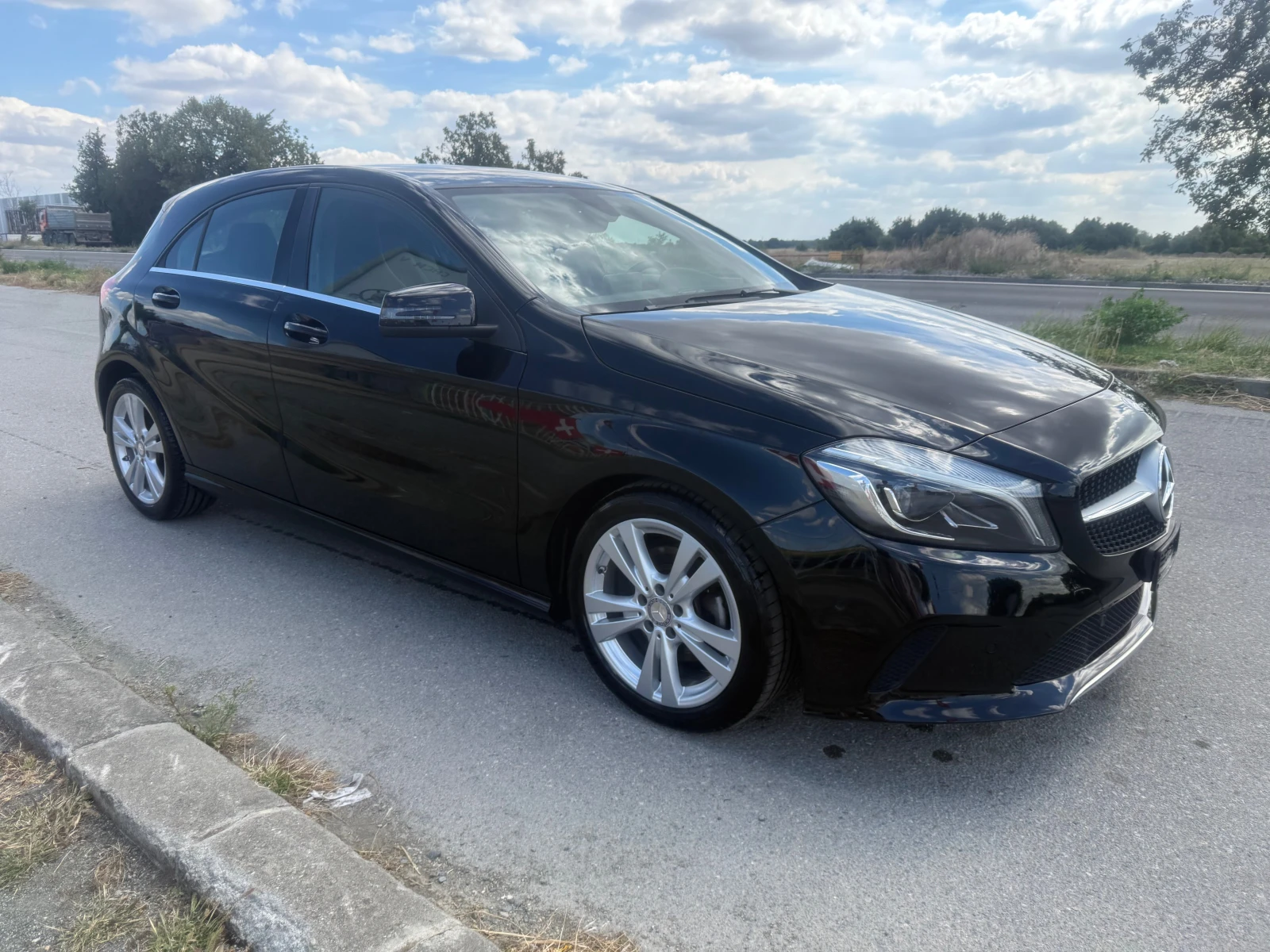 Mercedes-Benz A 180 AUT. NAVI FACELIFT ШВЕЙЦАРИЯ, снимка 4 - Автомобили и джипове - 56289126