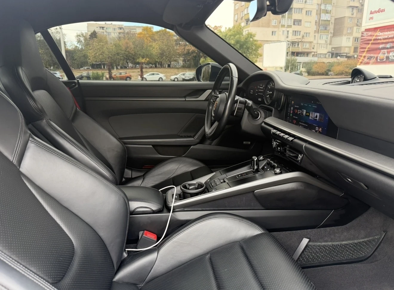 Porsche 911 992 * Akrapovic * , снимка 12 - Автомобили и джипове - 56548135