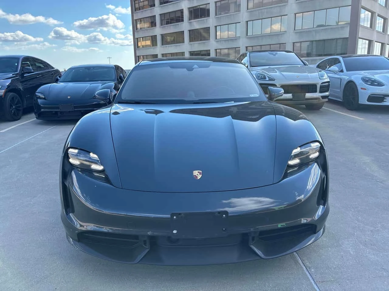 Porsche Taycan Turbo S Sedan / 360 / Distronic / Bose / Carfax   | Mobile.bg � ����������� 6