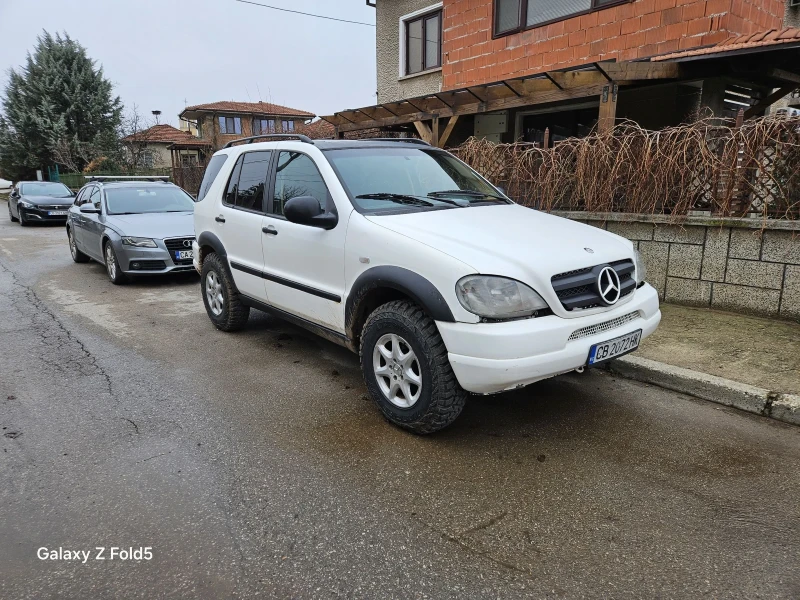 Mercedes-Benz ML 320, снимка 2 - Автомобили и джипове - 48272402