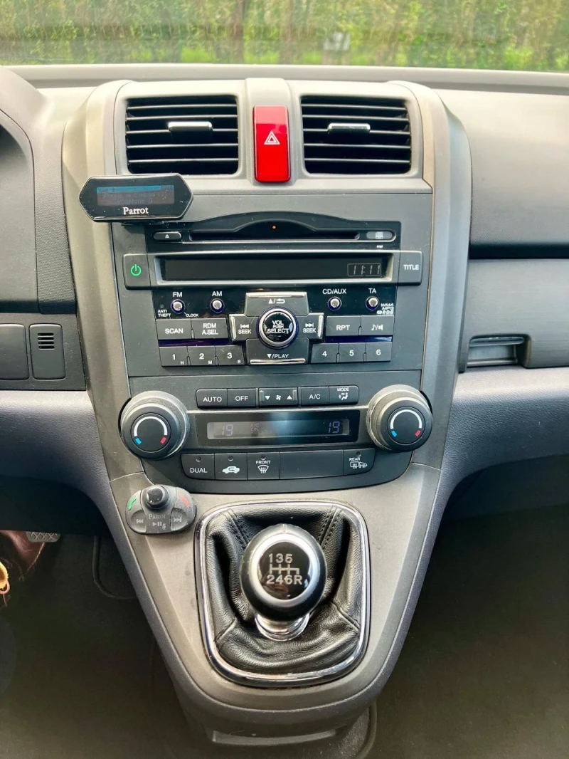 Honda Cr-v, снимка 7 - Автомобили и джипове - 52495785
