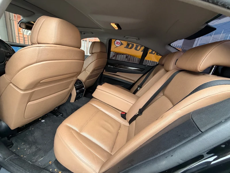 BMW 750 xDrive* БАРТЕР* V8* BiTurbo, снимка 8 - Автомобили и джипове - 51563906