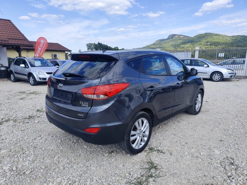 Hyundai IX35 2.0 дизел 4х4, снимка 5 - Автомобили и джипове - 51601116