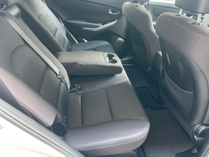 SsangYong Korando 2.0I-4Х4-LED-NAVI-BI-FUEL-ФАБРИЧЕН ГАЗОВ ИНЖЕКЦИОН, снимка 17 - Автомобили и джипове - 51982624