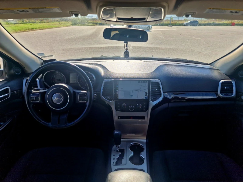 Jeep Grand cherokee Laredo, снимка 16 - Автомобили и джипове - 52668301