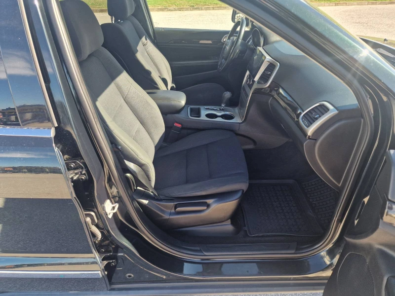 Jeep Grand cherokee Laredo, снимка 15 - Автомобили и джипове - 52668301