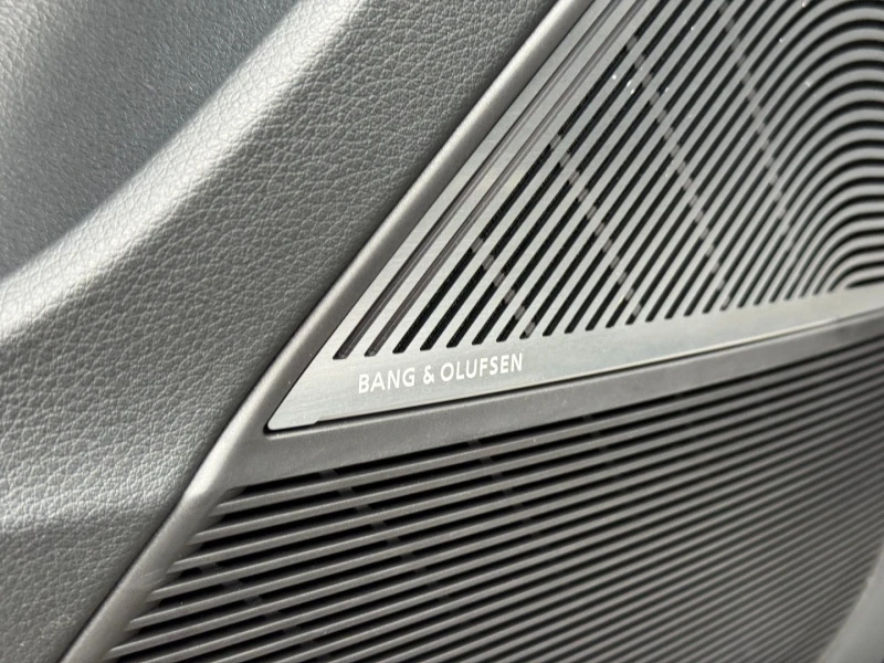 Audi SQ8 TDI quattro, снимка 9 - Автомобили и джипове - 53384112