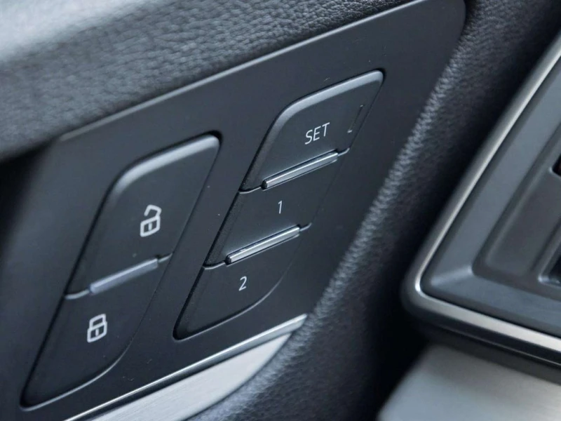 Audi Q5 * CARFAX * БЕЗ ПЪРВОНАЧАЛНА ВНОСКА, снимка 14 - Автомобили и джипове - 53152546