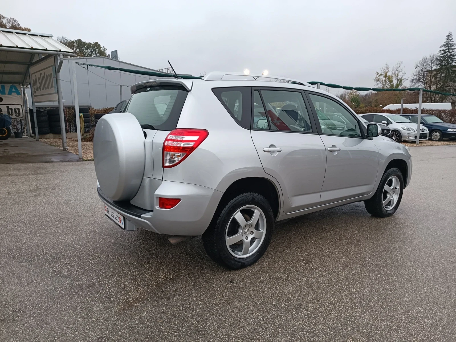 Toyota Rav4 2.0i-158кс-ШВЕЙЦАРИЯ-РЪЧКА-4Х4-6ск-FACELIFT - изображение 3