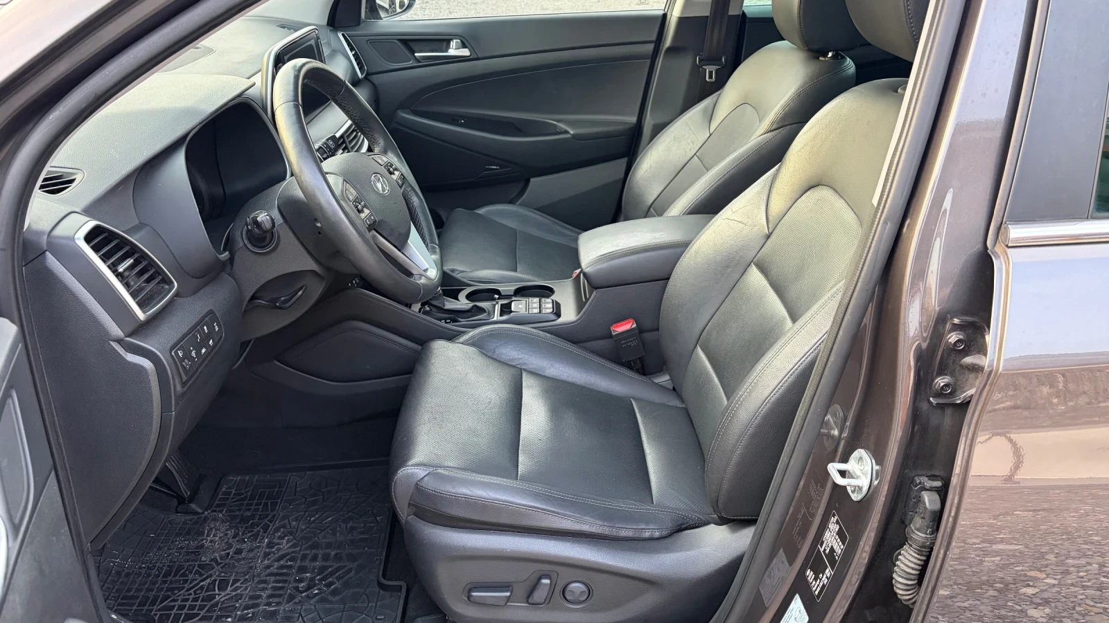 Hyundai Tucson 1.6i* 177hp* FULL LED* 360camera*  - изображение 8