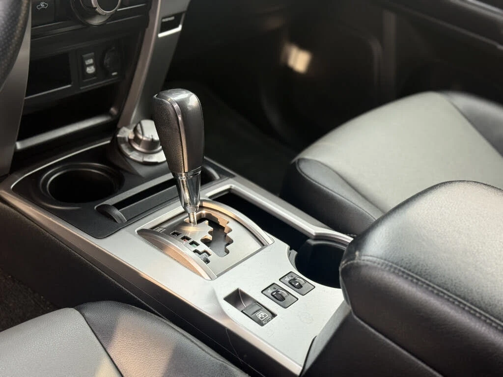 Toyota 4runner SR5 / КРАЙНА ЦЕНА - изображение 9