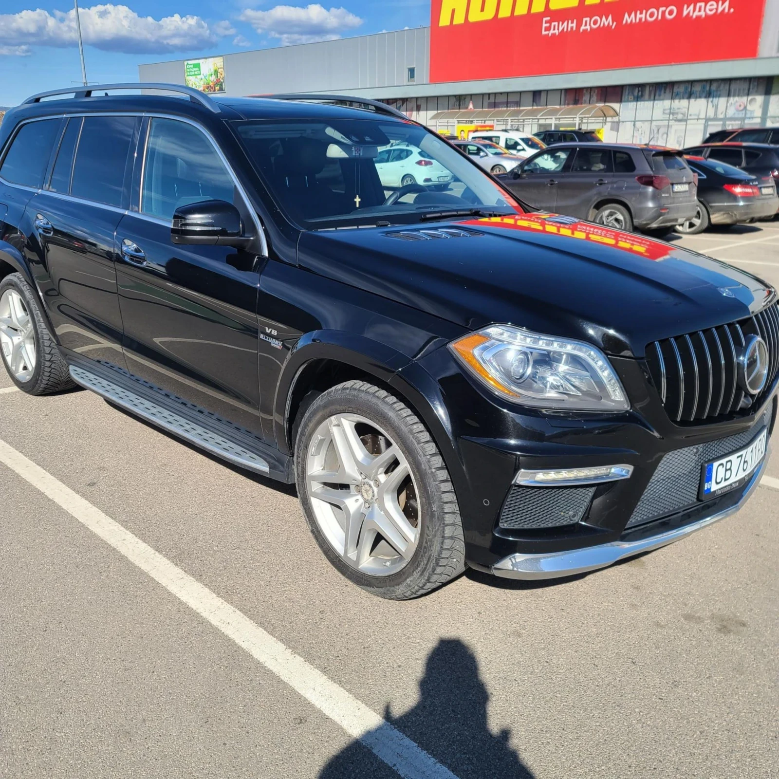Mercedes-Benz GL 550 GL 550 435 HP. 
