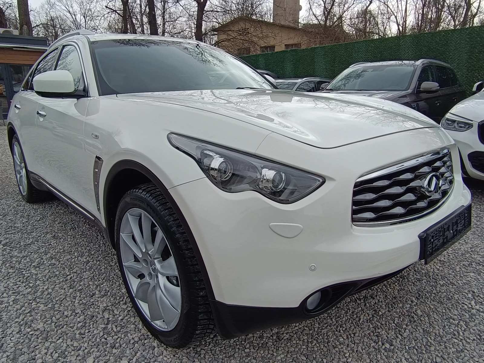 Infiniti Fx 37 -S! 203ХИЛ.КМ !Нов внос ШВЕЙЦАРИЯ!!!!Като НОВА !!!, снимка 2 - Автомобили и джипове - 54043761
