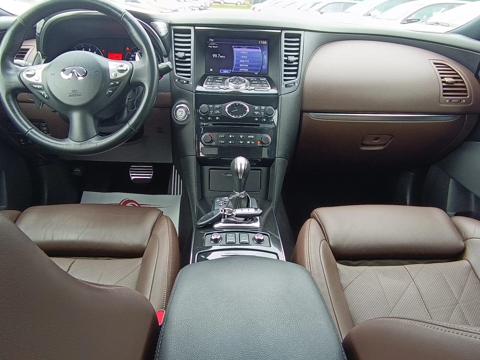 Infiniti Fx 37 -S! 203ХИЛ.КМ !Нов внос ШВЕЙЦАРИЯ!!!!Като НОВА !!!, снимка 9 - Автомобили и джипове - 54043761