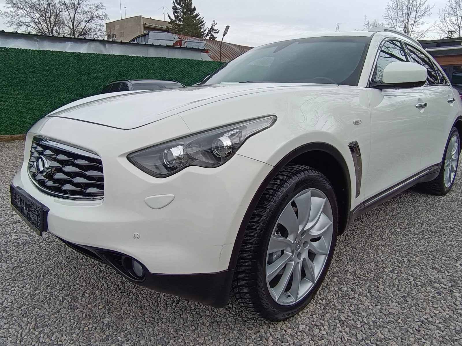 Infiniti Fx 37 -S! 203ХИЛ.КМ !Нов внос ШВЕЙЦАРИЯ!!!!Като НОВА !!!, снимка 16 - Автомобили и джипове - 54043761