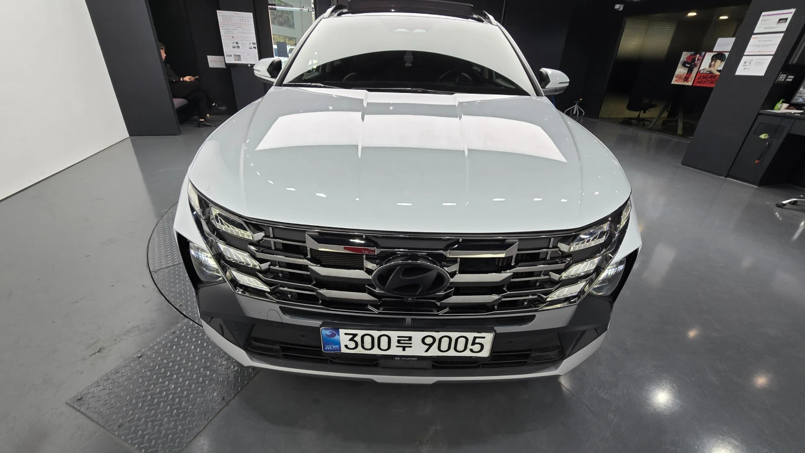 Hyundai Tucson 1.6* HYBRID* AWD* ПОДГРЕВ* ОБДУХВАНЕ* 360КАМЕРА* , снимка 5 - Автомобили и джипове - 54227752