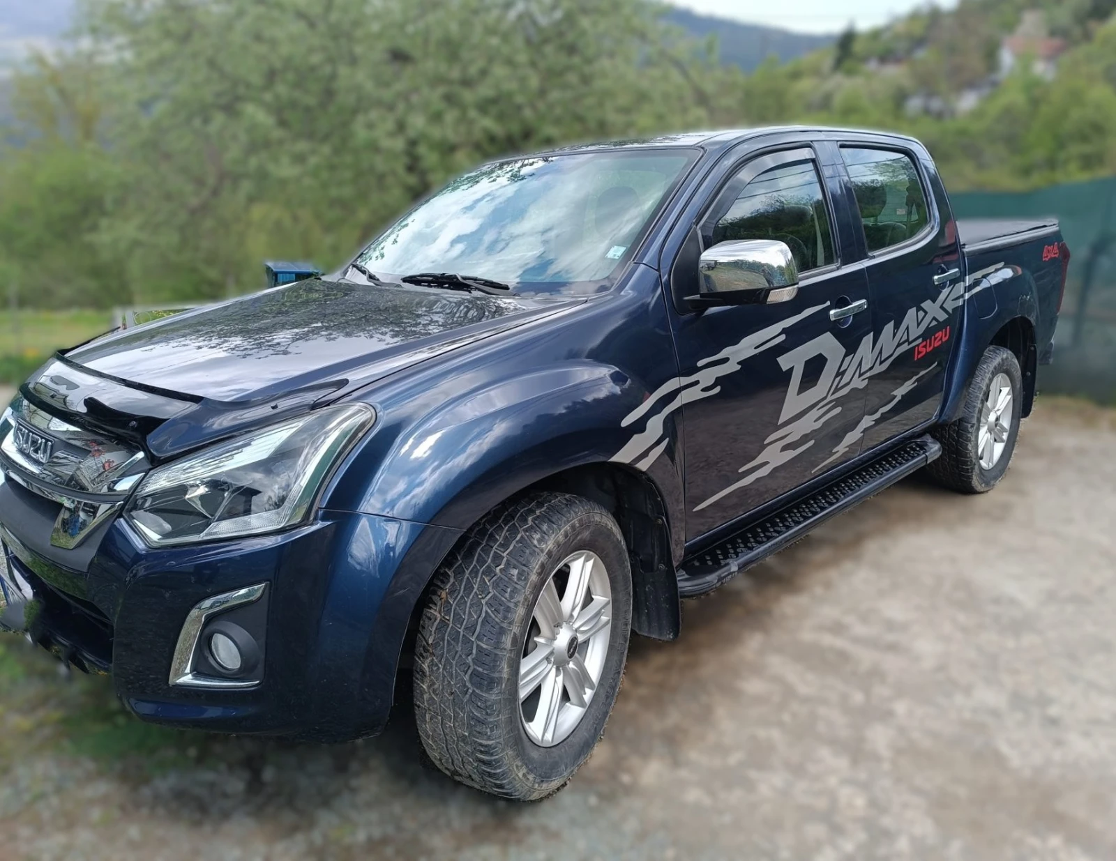Isuzu D-max