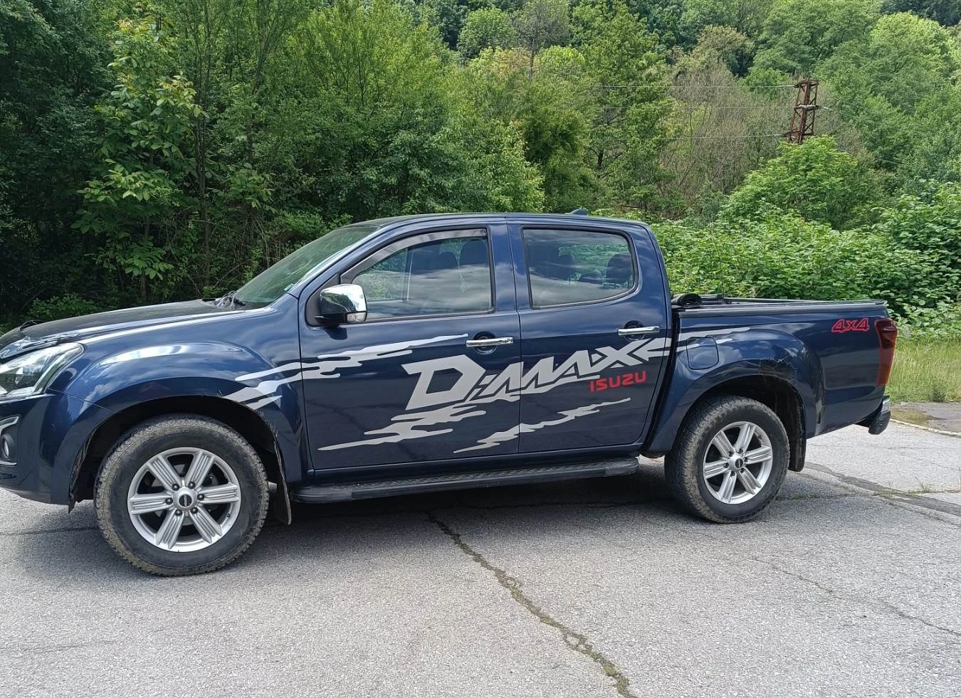 Isuzu D-max, снимка 3 - Автомобили и джипове - 54794612