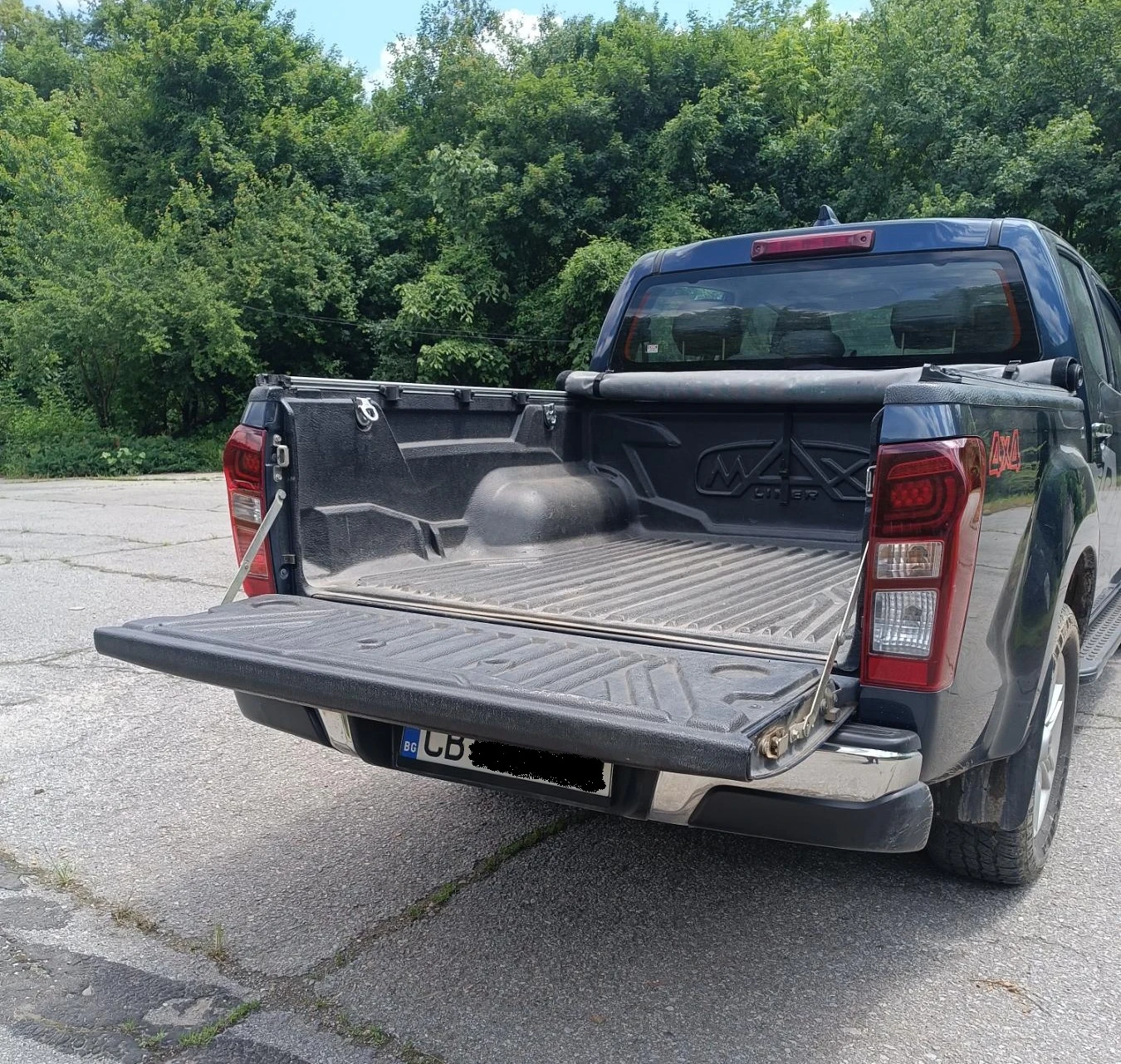 Isuzu D-max, снимка 7 - Автомобили и джипове - 54794612