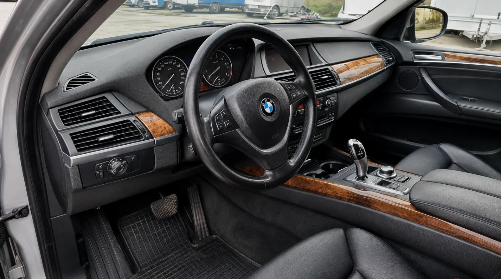BMW X5 3.0 Бензин ГАЗ 4х4 Автомат камера , снимка 6 - Автомобили и джипове - 54642059