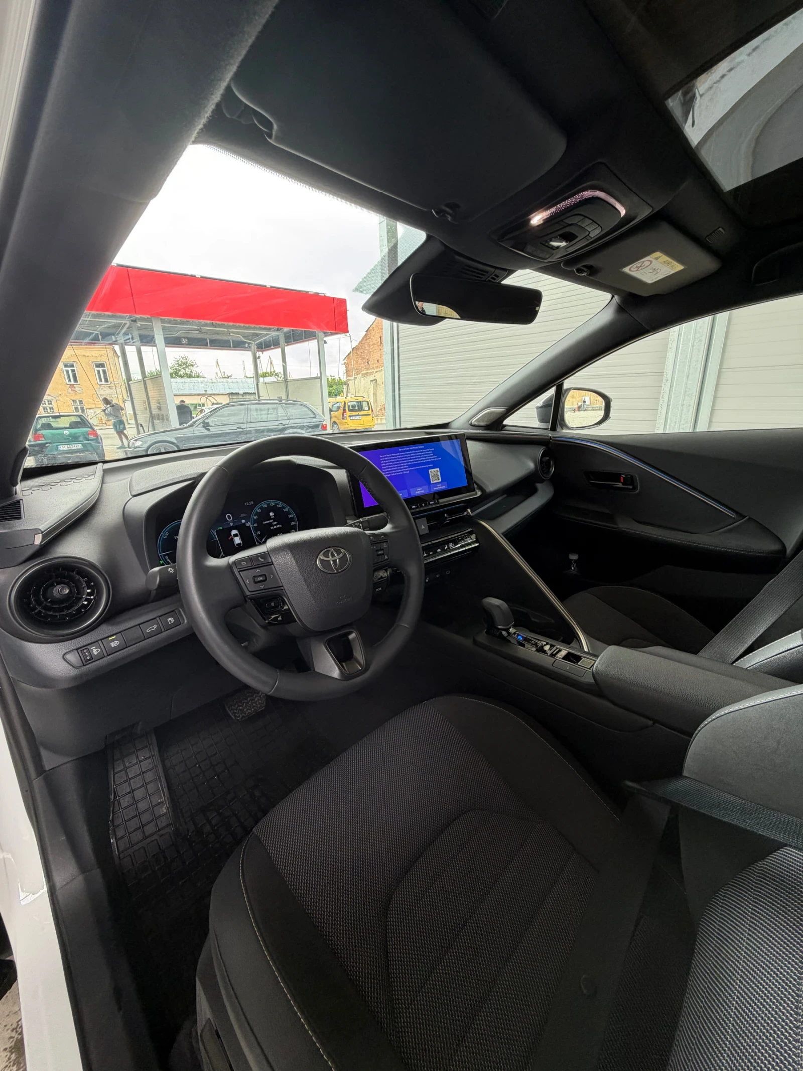 Toyota C-HR /2.0/HEV/, снимка 5 - Автомобили и джипове - 54663514