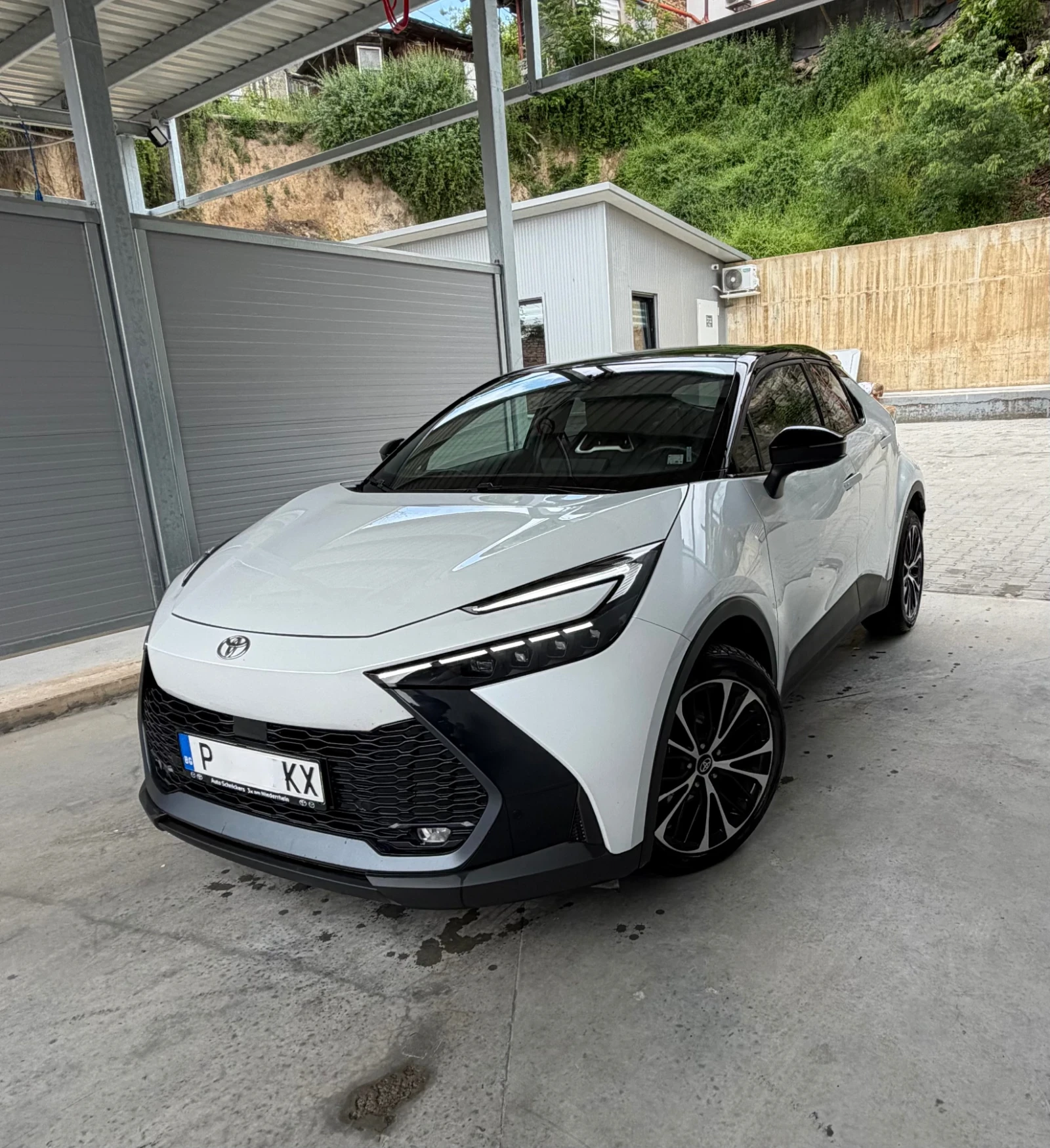 Toyota C-HR /2.0/HEV/, снимка 2 - Автомобили и джипове - 54663514