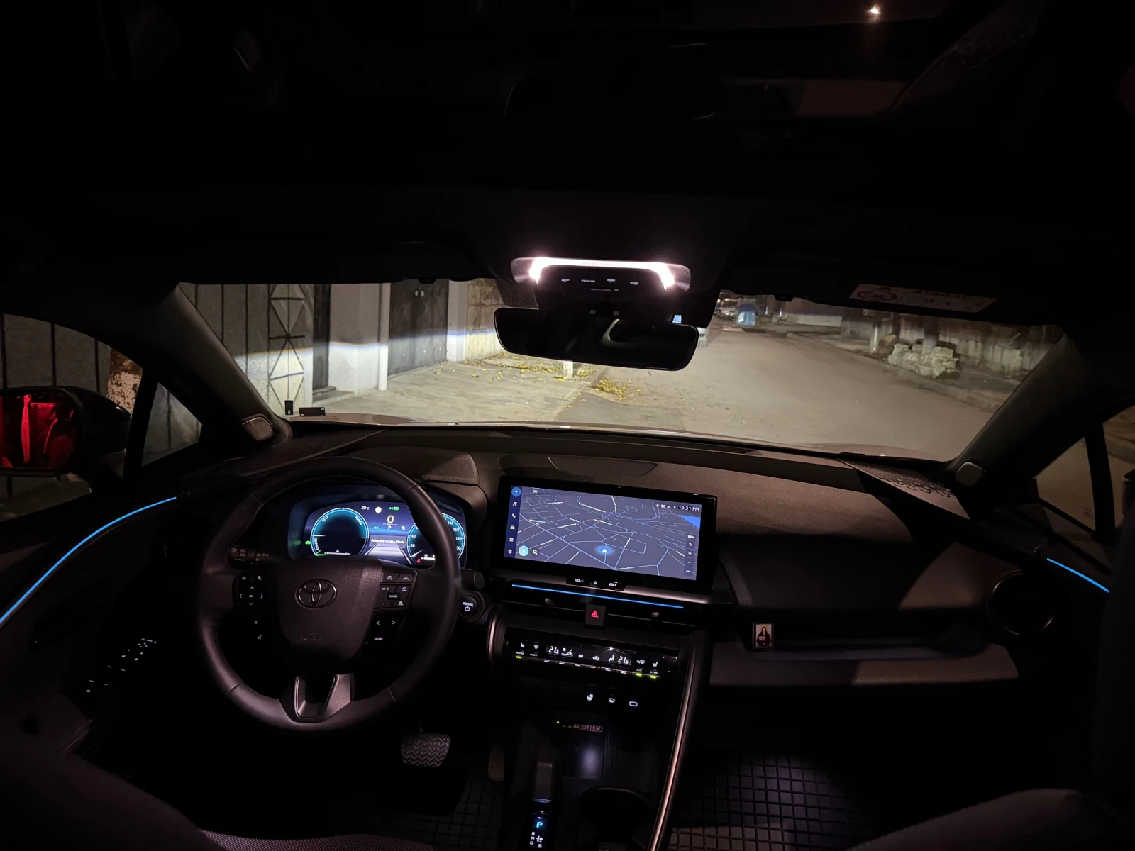 Toyota C-HR /2.0/HEV/, снимка 9 - Автомобили и джипове - 54663514