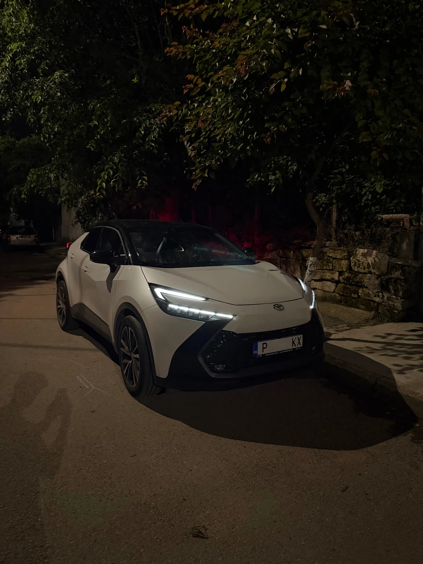 Toyota C-HR /2.0/HEV/, снимка 10 - Автомобили и джипове - 54663514
