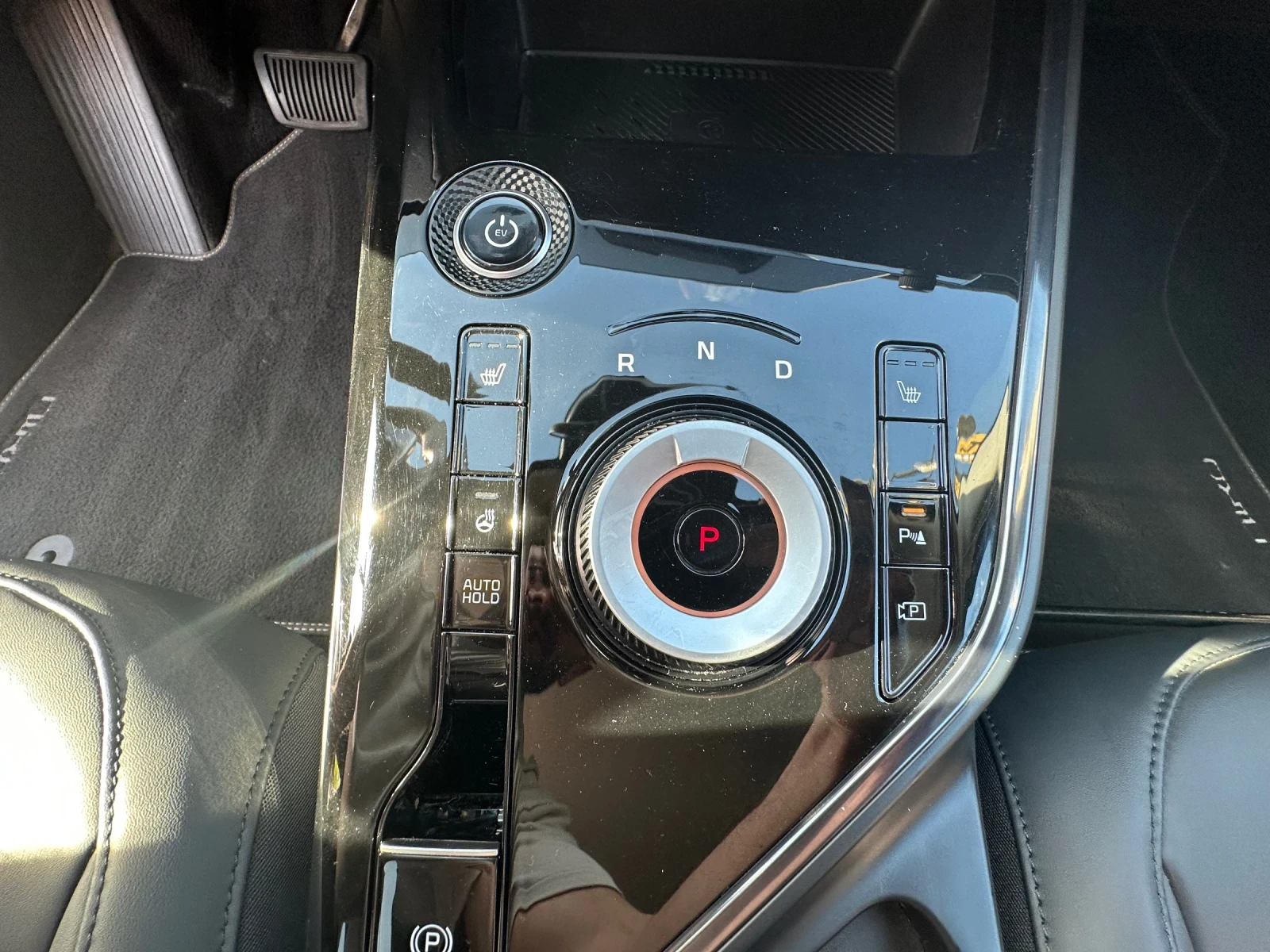 Kia Niro 64KW 100%SOH, снимка 15 - Автомобили и джипове - 54671022