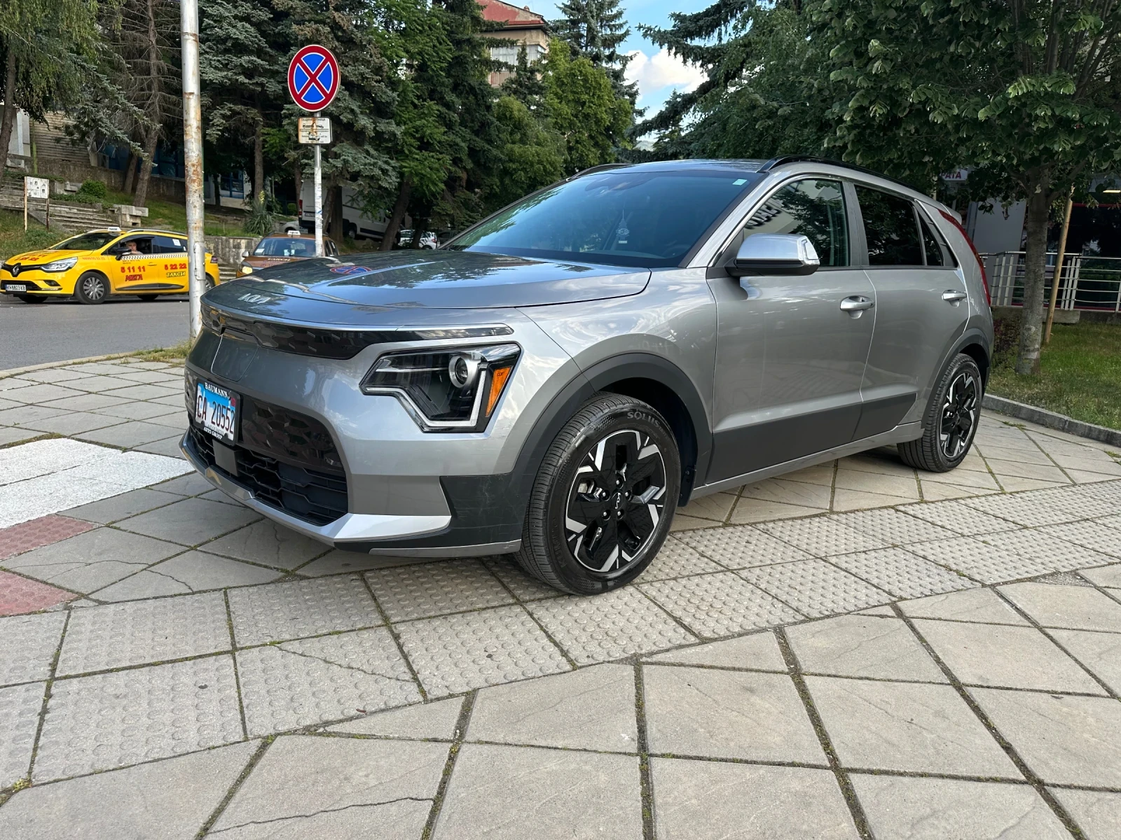 Kia Niro 64KW 100%SOH, снимка 17 - Автомобили и джипове - 54671022