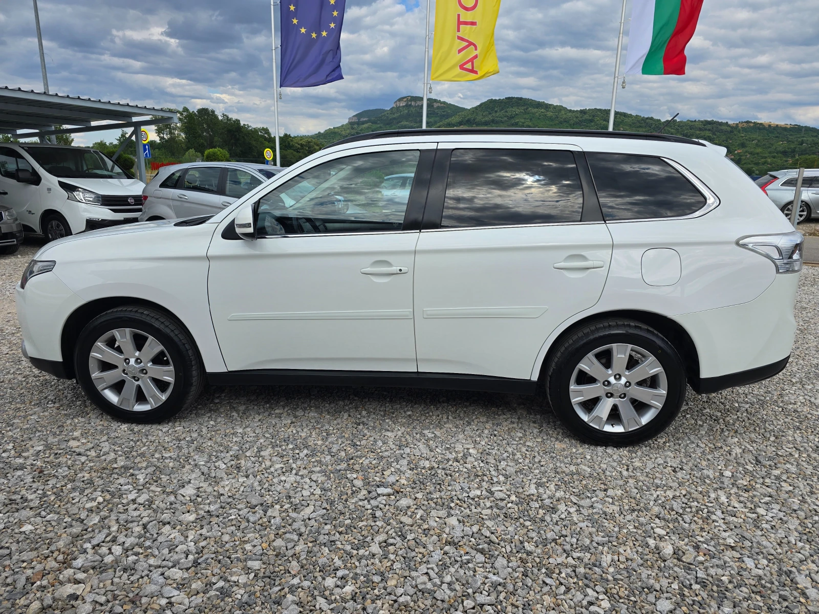 Mitsubishi Outlander 2.2 DI-D 4X4  | Mobile.bg � ����������� 2