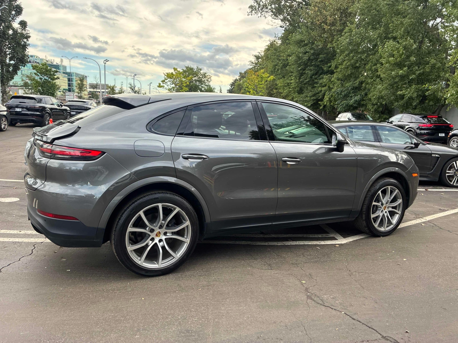 Porsche Cayenne * Coupe * ЧЕРВЕН САЛОН * ОТ ПРЕДСТАВИТЕЛСТВО, снимка 3 - Автомобили и джипове - 56025618