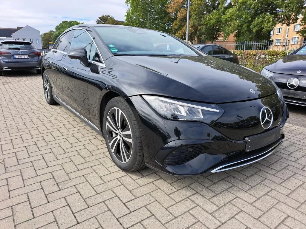 Mercedes-Benz EQE 350+ LONG RANGE Leather Navi 102% SoH, снимка 2 - Автомобили и джипове - 56288607