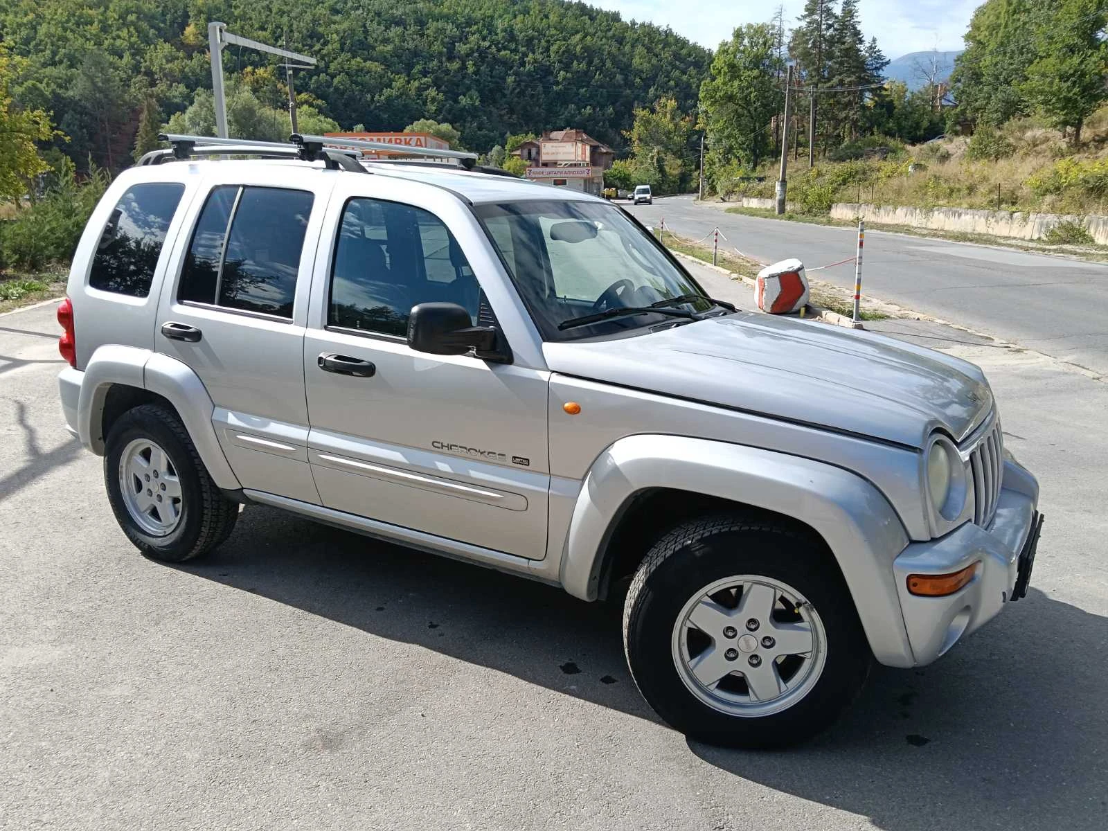 Jeep Cherokee Джип