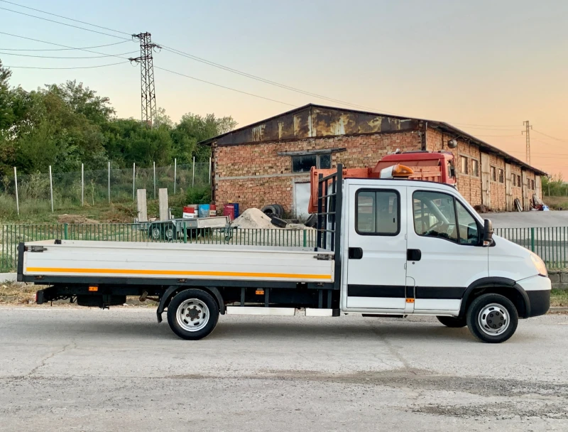 Iveco Daily 3.0* SUPER MAXIII 4.20м.* КЛИМАТИК* ФУЛ ЕКСТРИ, снимка 6 - Бусове и автобуси - 48413298