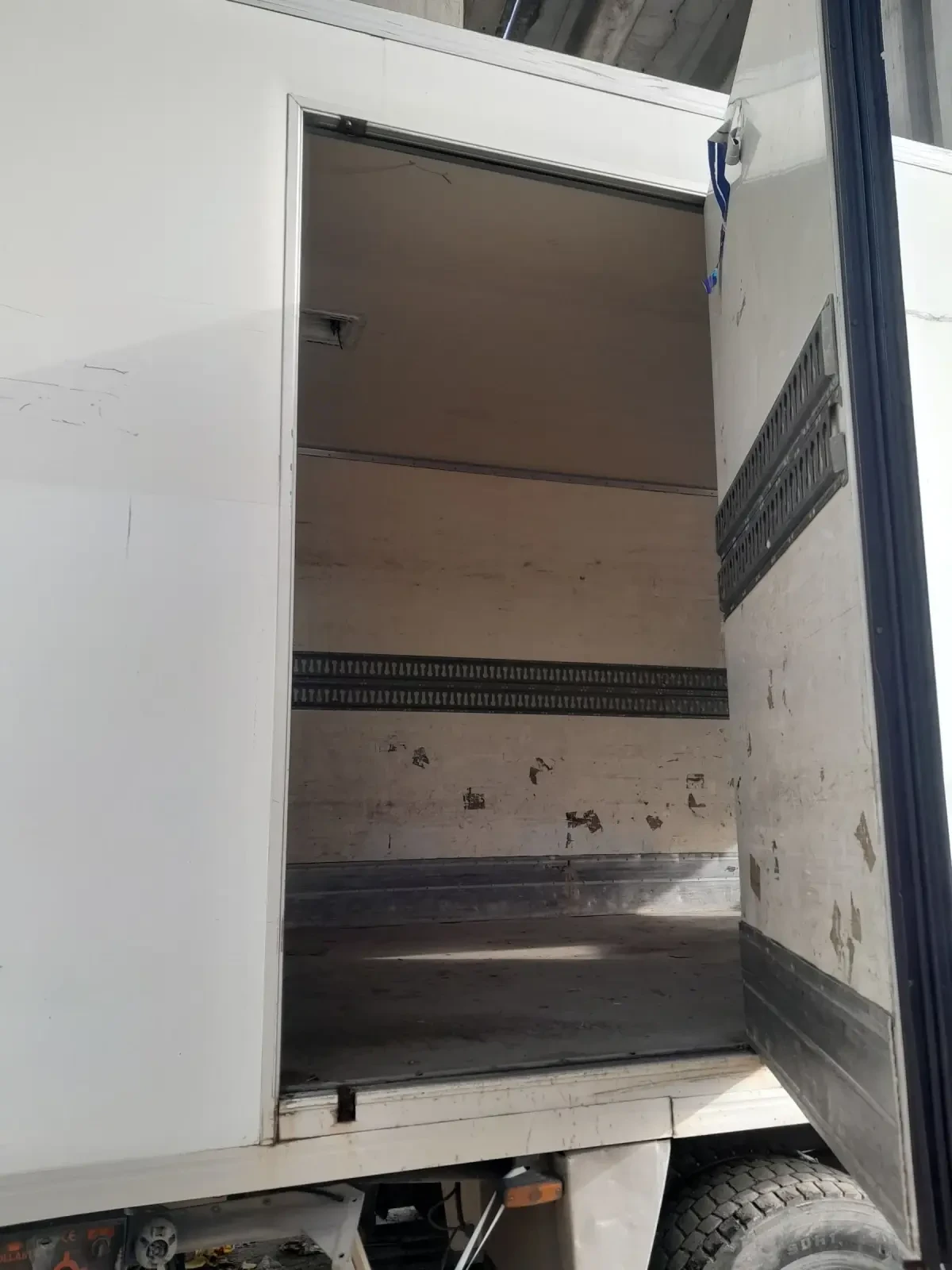 Mercedes-Benz 1217 ФУРГОН  - изображение 7