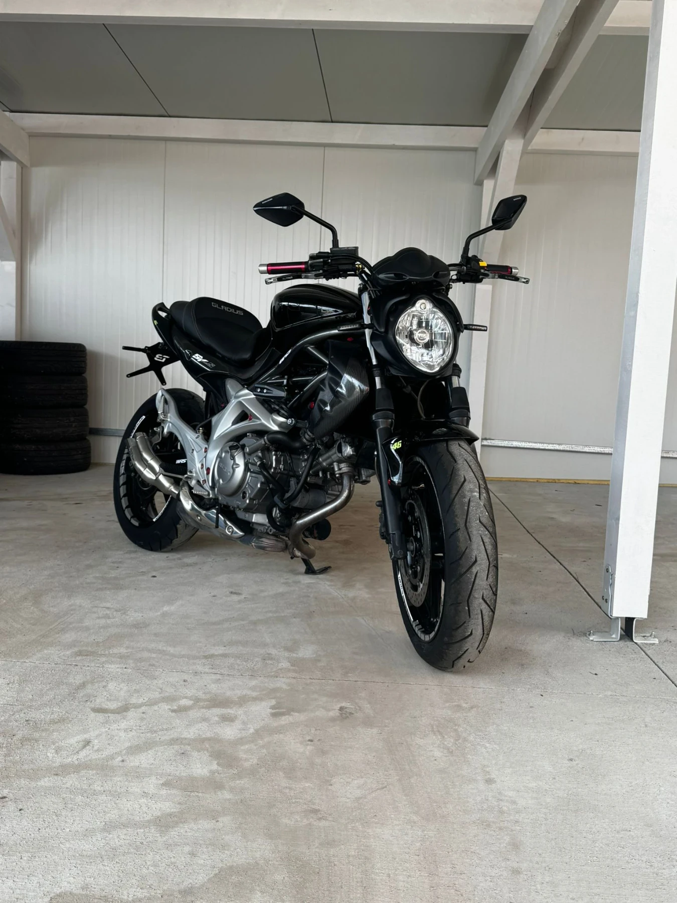 Suzuki Gladius