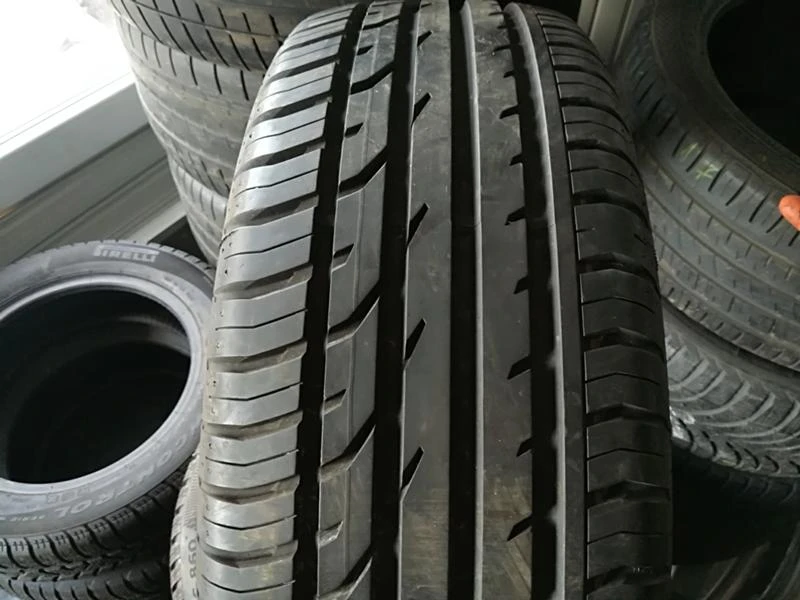 Гуми Летни 215/55R18, снимка 1 - Гуми и джанти - 21467383