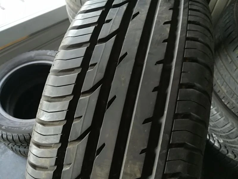 Гуми Летни 215/55R18, снимка 2 - Гуми и джанти - 21467383