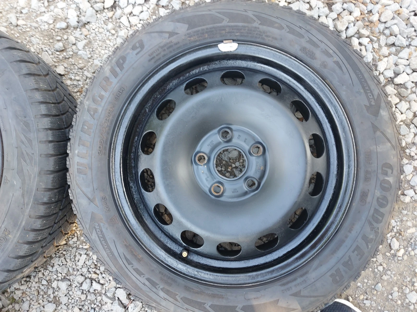    205/55R16  VW | Mobile.bg   5