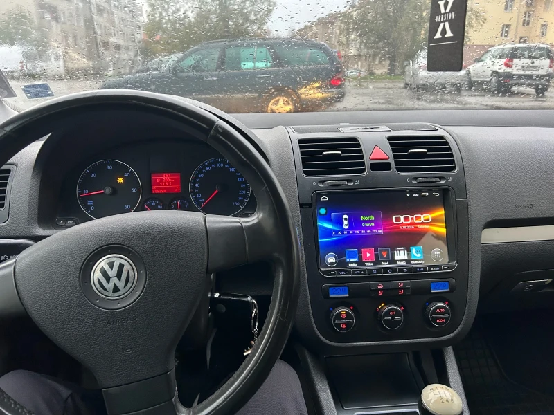 VW Golf, снимка 12 - Автомобили и джипове - 47525532