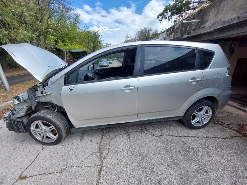 Toyota Corolla verso 2.0D4D 116k.c НА ЧАСТИ, снимка 2 - Автомобили и джипове - 48337804